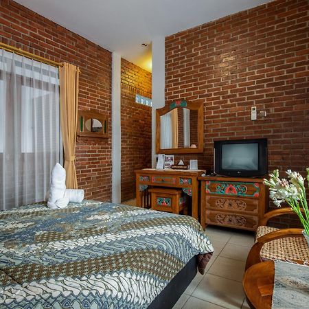 Sekararum Butik Syariah Guesthouse Bandung Exterior foto