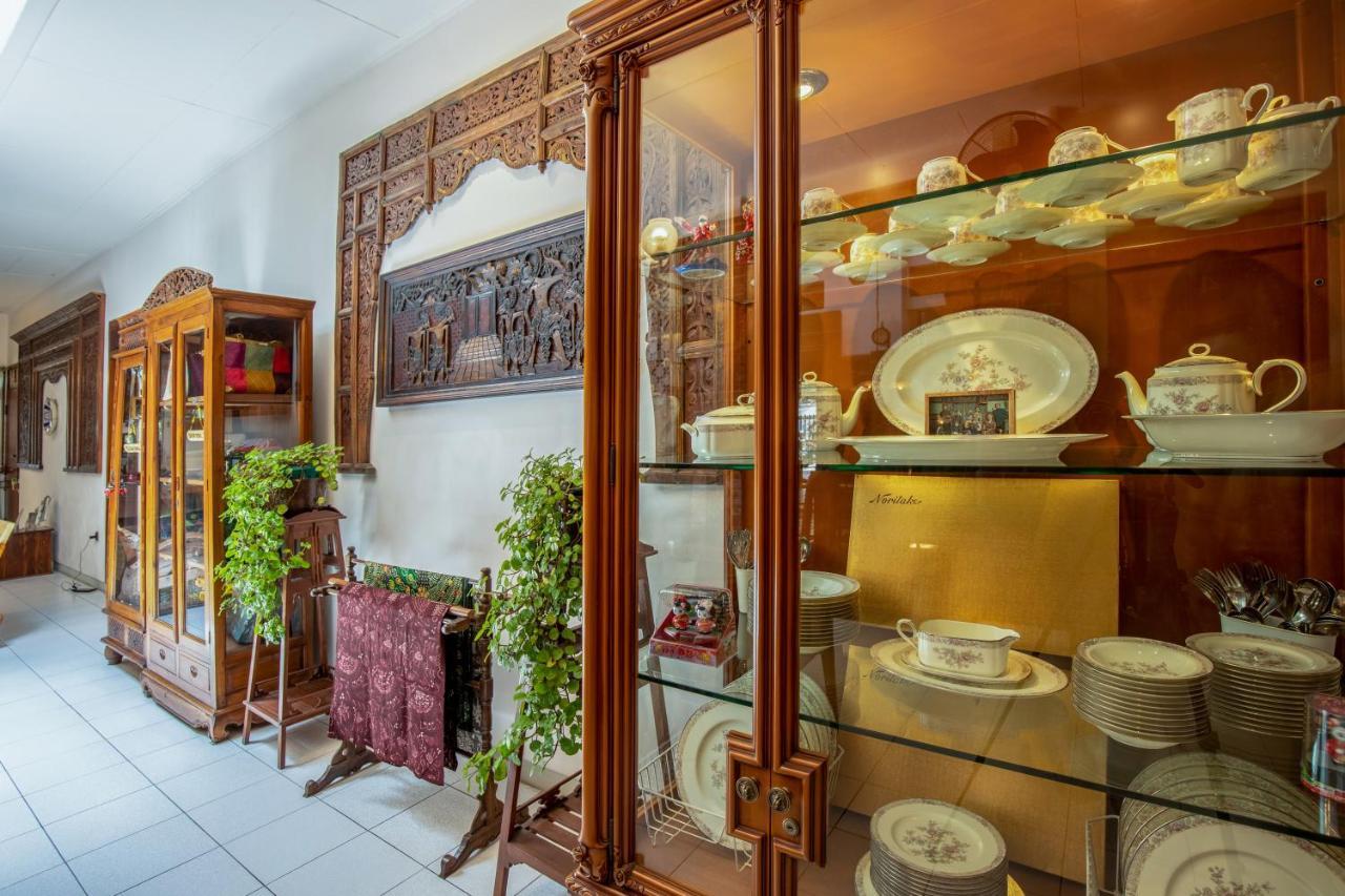 Sekararum Butik Syariah Guesthouse Bandung Exterior foto