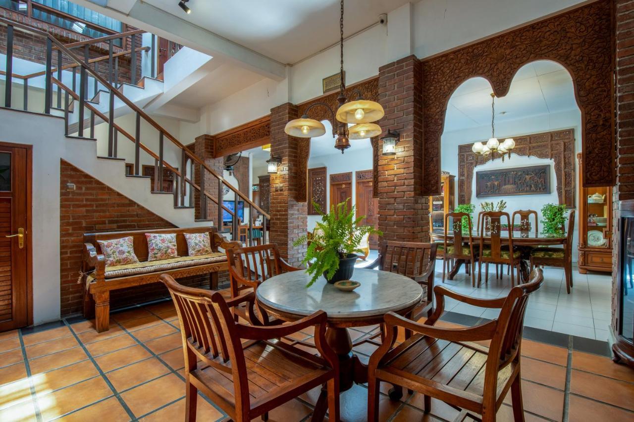 Sekararum Butik Syariah Guesthouse Bandung Exterior foto