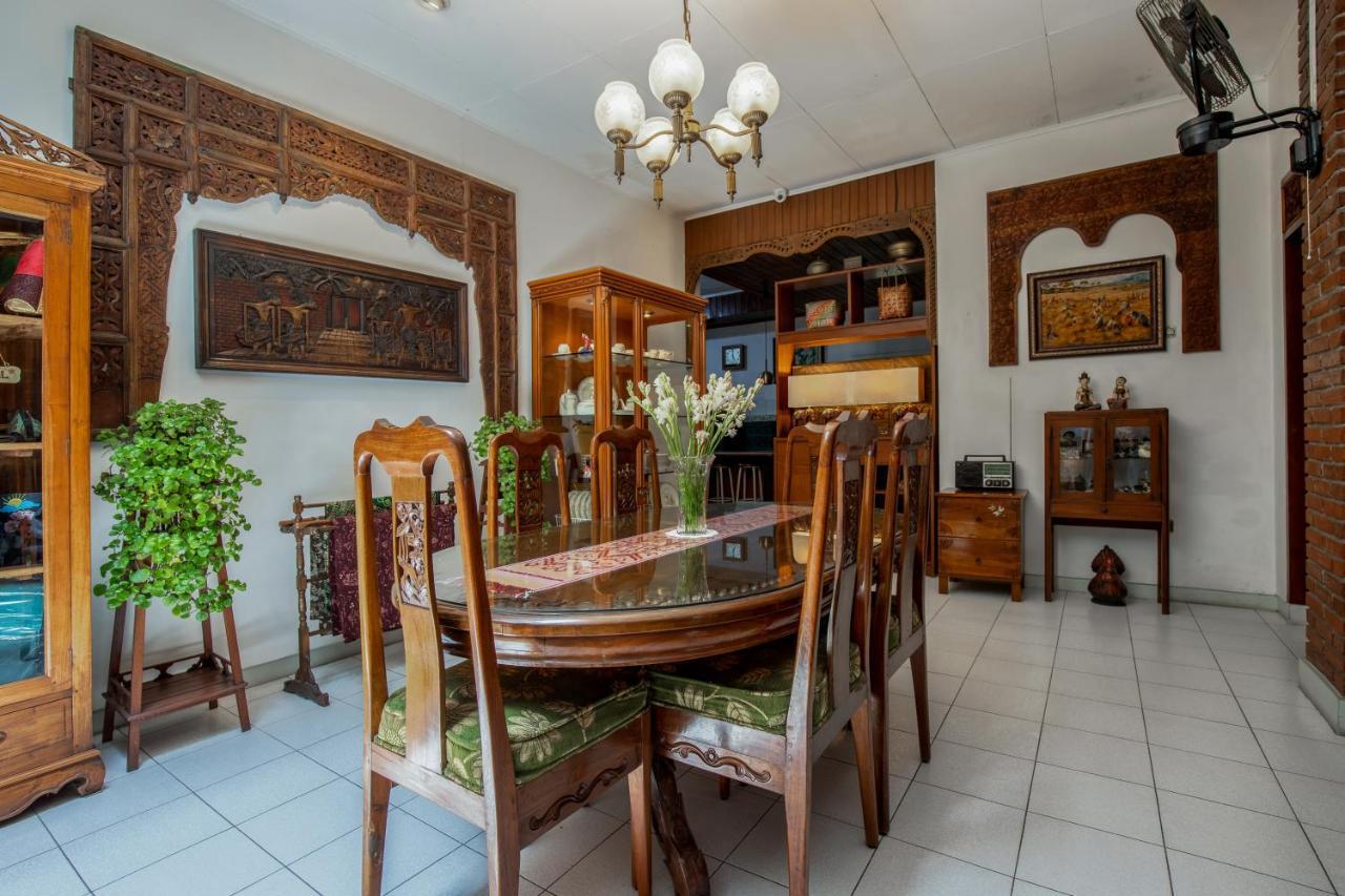 Sekararum Butik Syariah Guesthouse Bandung Exterior foto