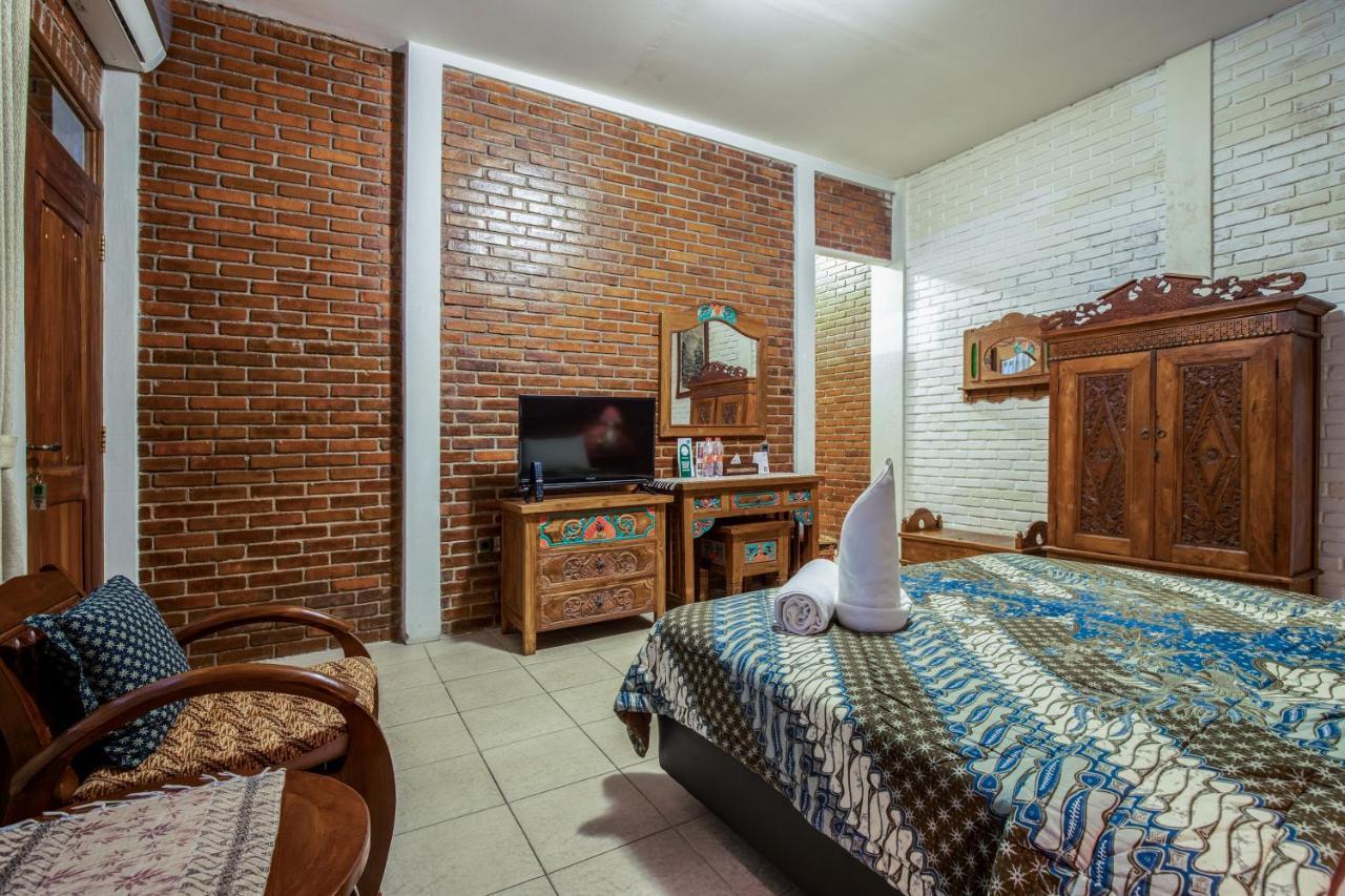 Sekararum Butik Syariah Guesthouse Bandung Exterior foto