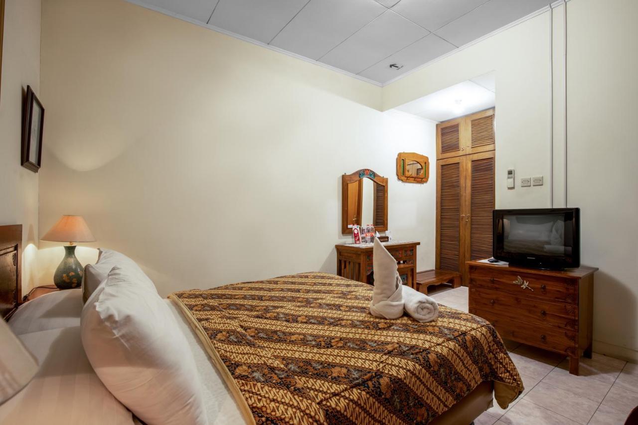 Sekararum Butik Syariah Guesthouse Bandung Exterior foto